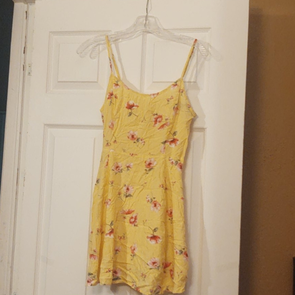Yellow dress